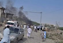 Suicide Attack on Dera Ismail Khan Checkpoint Kills 12, Injures 32