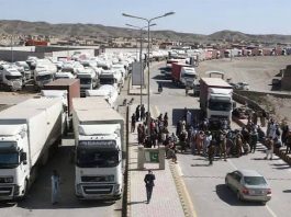 Drivers Stranded at Taftan Border Urge Government to Let Them Leave