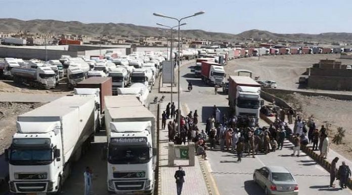 Drivers Stranded at Taftan Border Urge Government to Let Them Leave